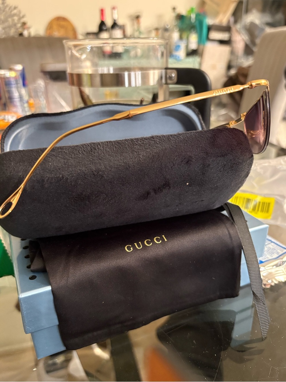 Gucci Gold Frame Sunglasses with Pink-Purple Lenses foldable glasses - Picture 5 of 8